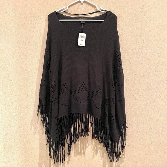 Lucky Brand Sweaters - NWT LUCKY BRAND Knitted Black Fringe Poncho with Tassels women size S